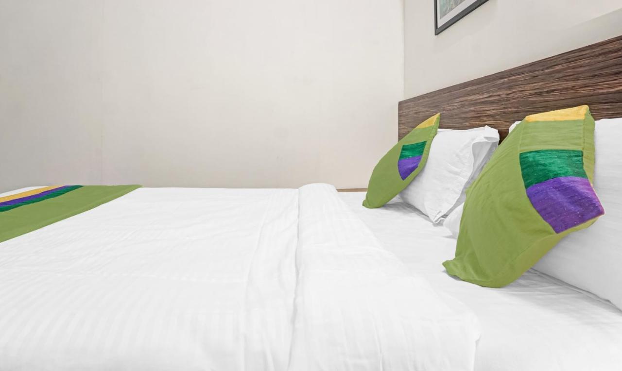Treebo Trend Mazzo Residency Bed and Breakfast Nagaon  Esterno foto