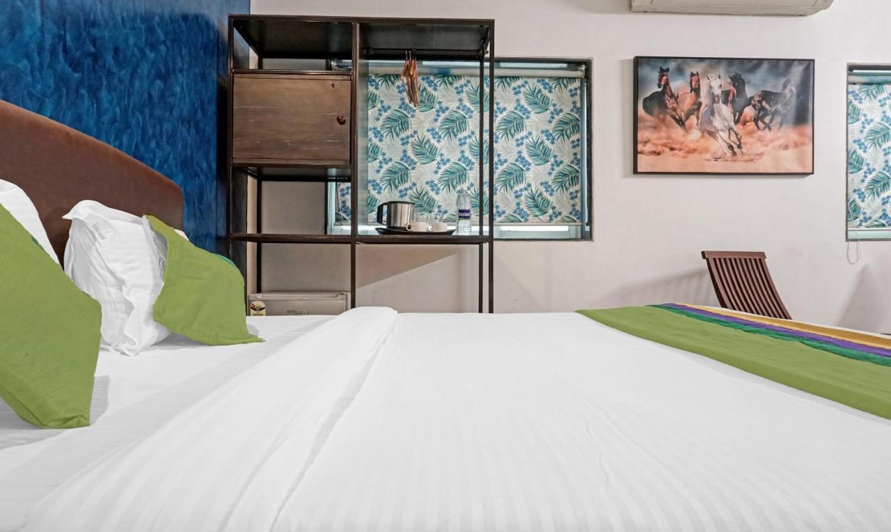 Treebo Trend Mazzo Residency Bed and Breakfast Nagaon  Esterno foto