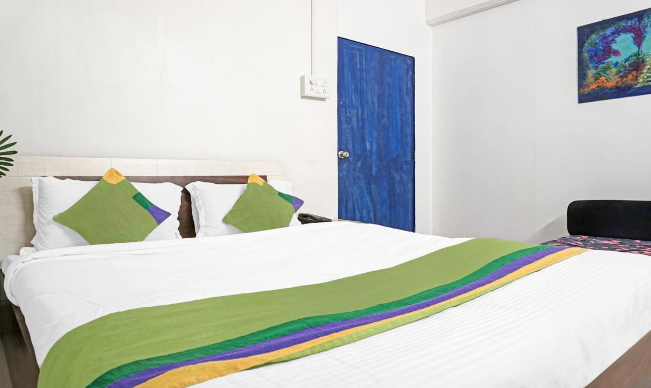 Treebo Trend Mazzo Residency Bed and Breakfast Nagaon  Esterno foto